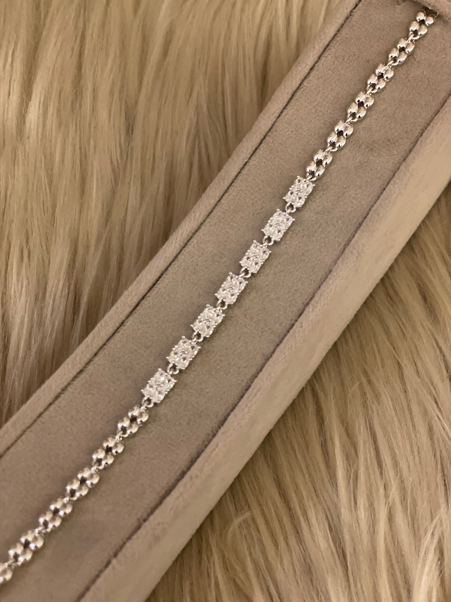 Rhodium Plated Bracelet-Bs73