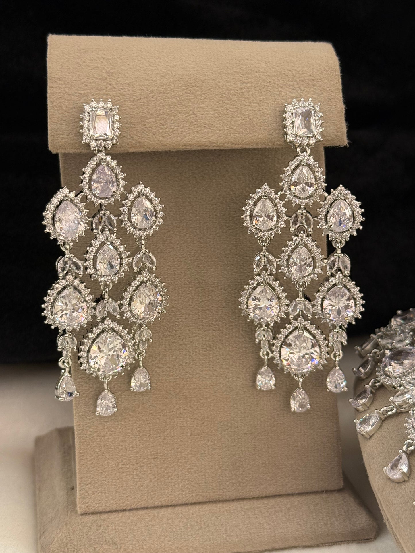Important Bridal set-INS20