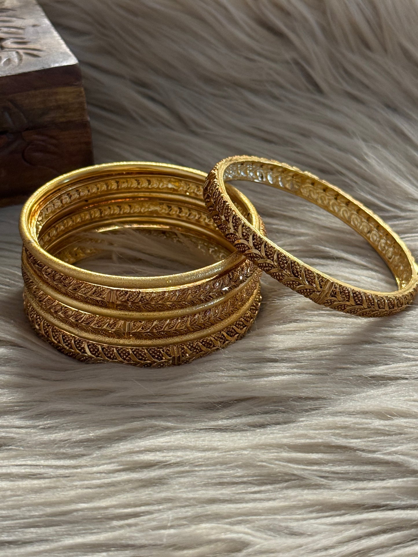 Goldplated Bangles-B52