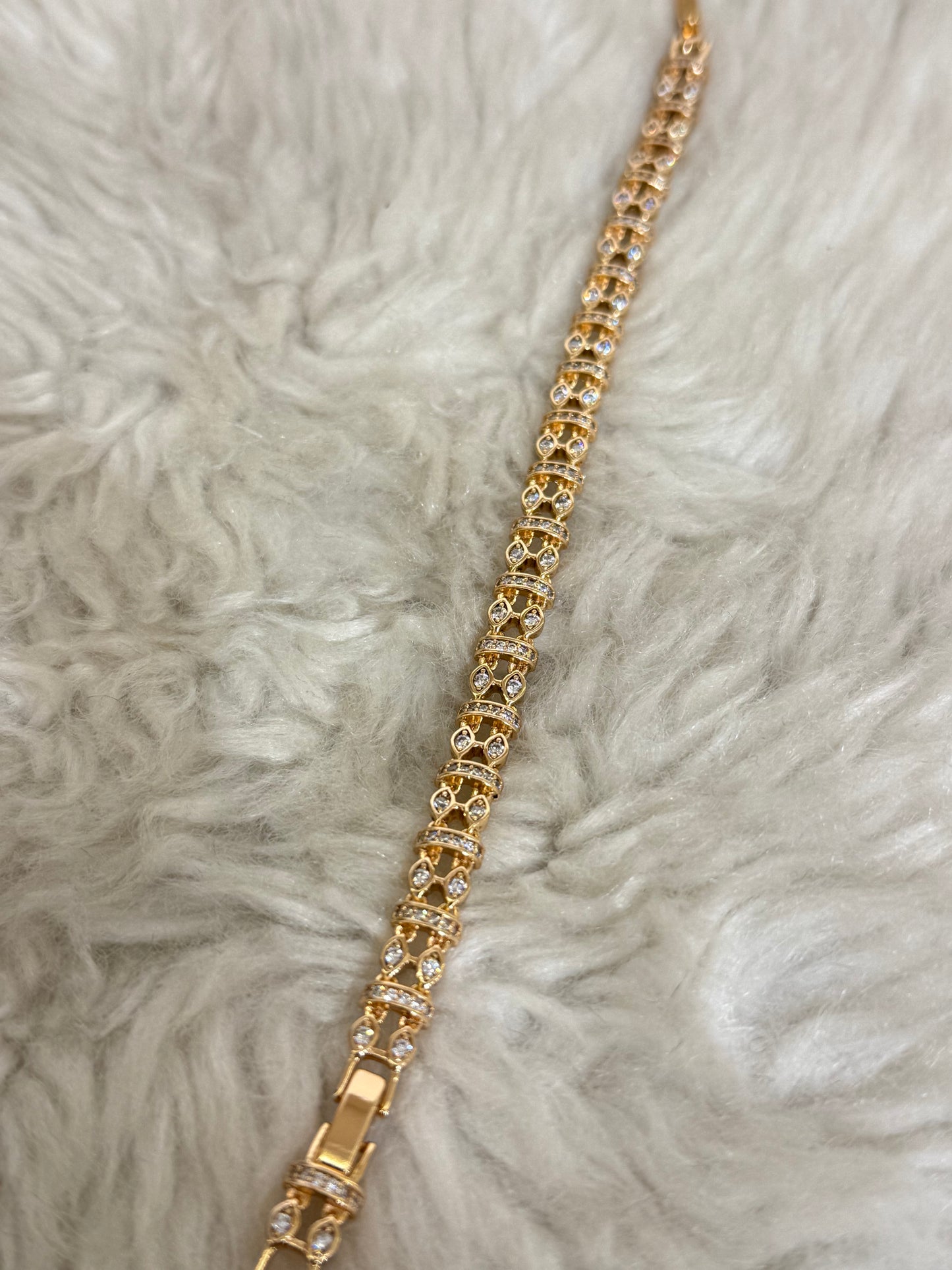 Goldplated bracelet-Bs22