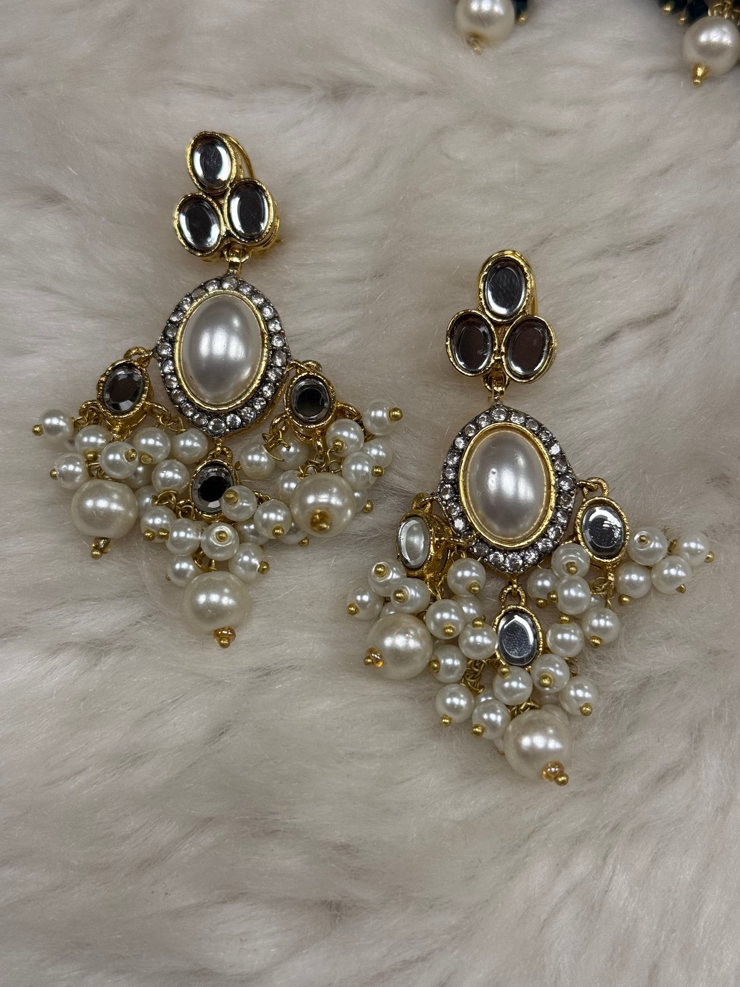 Pearl Majesty Earrings-Er26