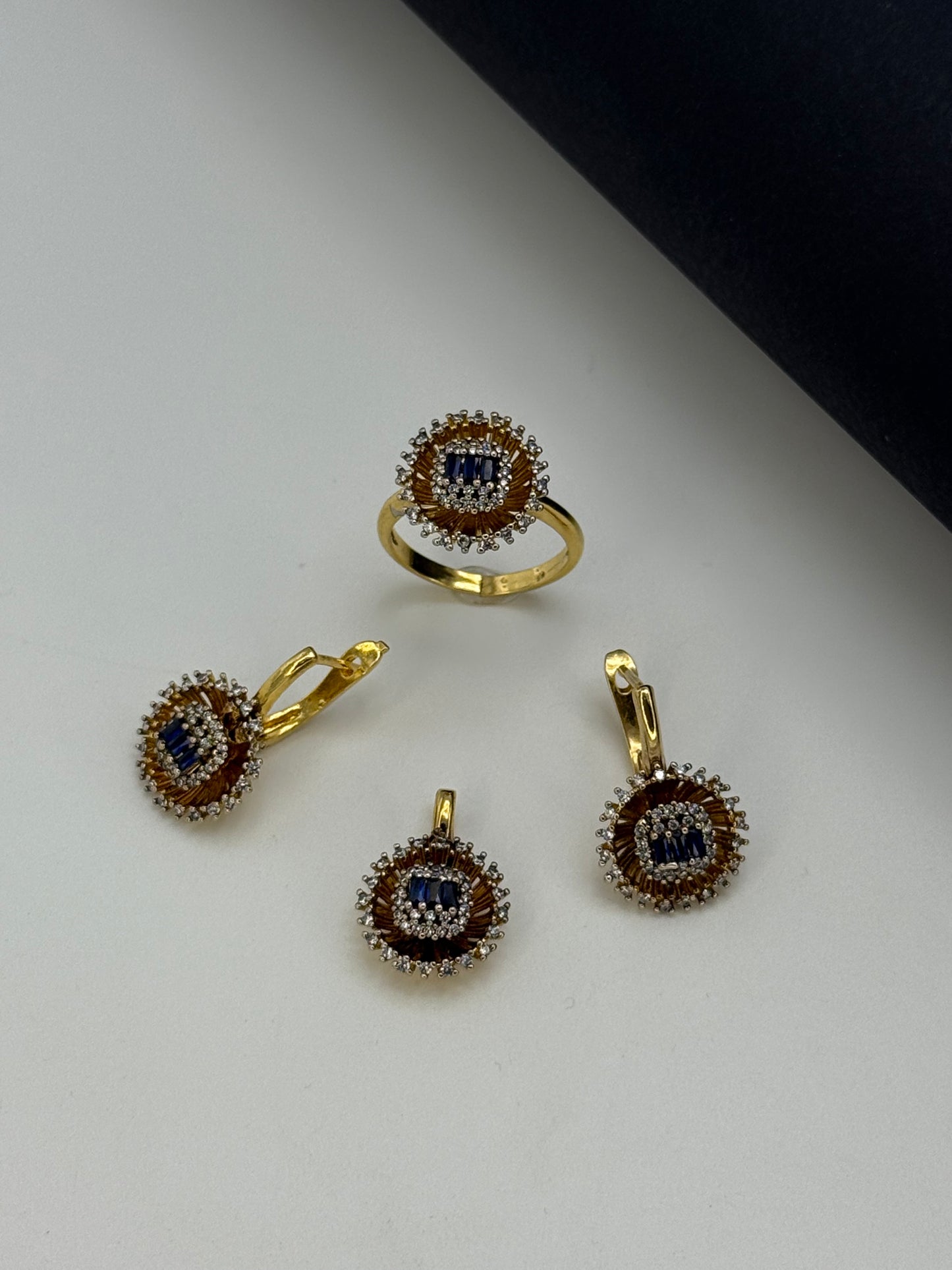 Suncrest Radiance Set-Ps22