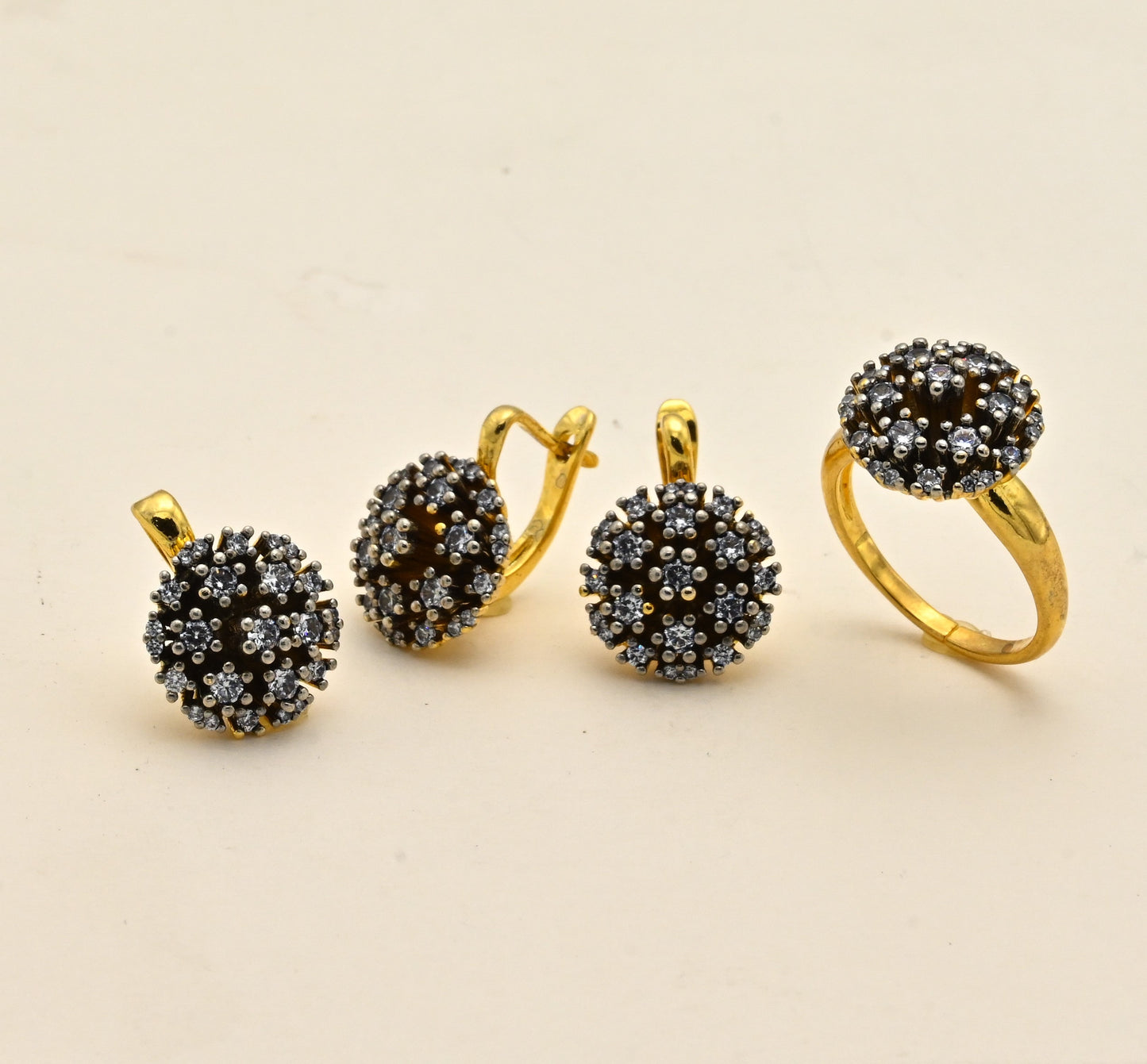 Gul Bahaar Sphere Set-Ps23