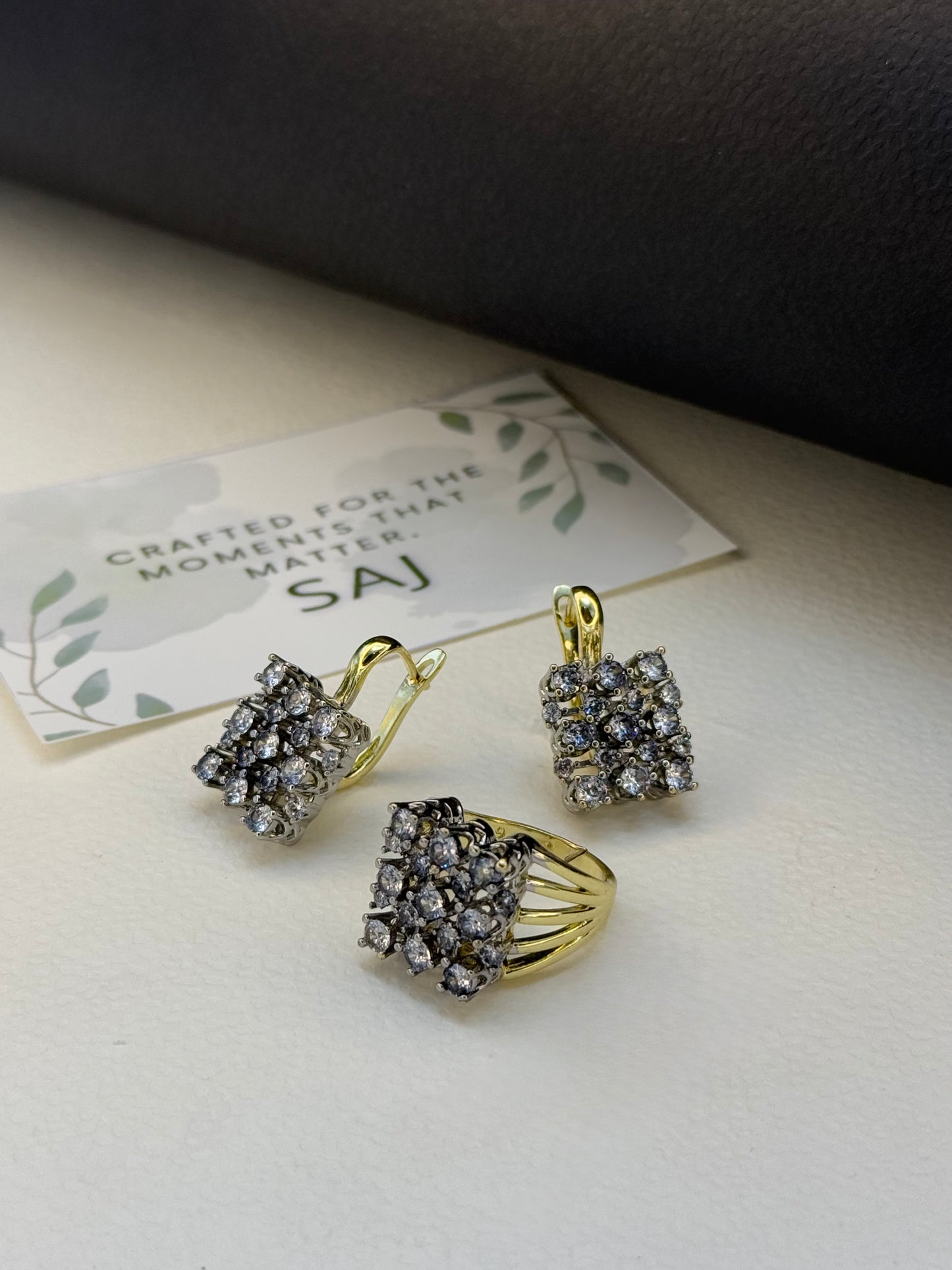 Gilded Glow Set-Cs21