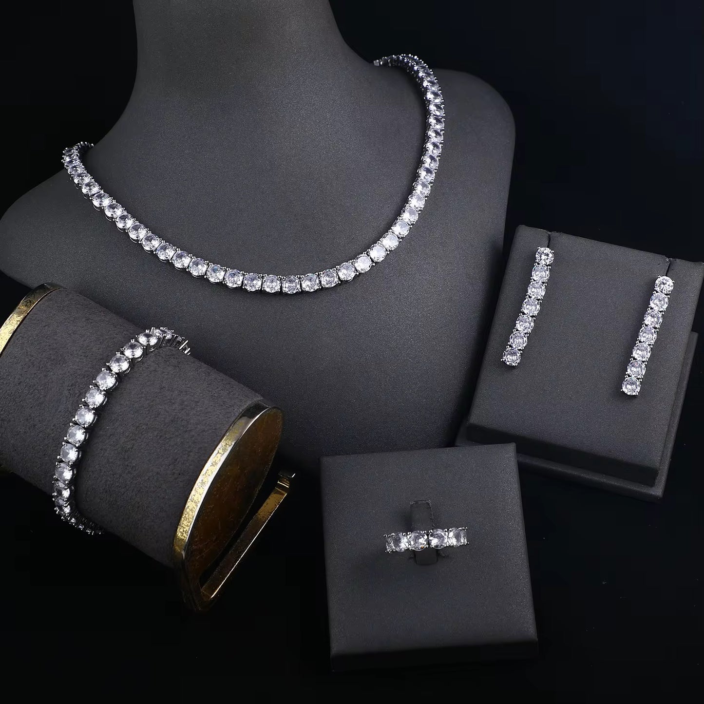 The Monarch Diamond Set-Ns17