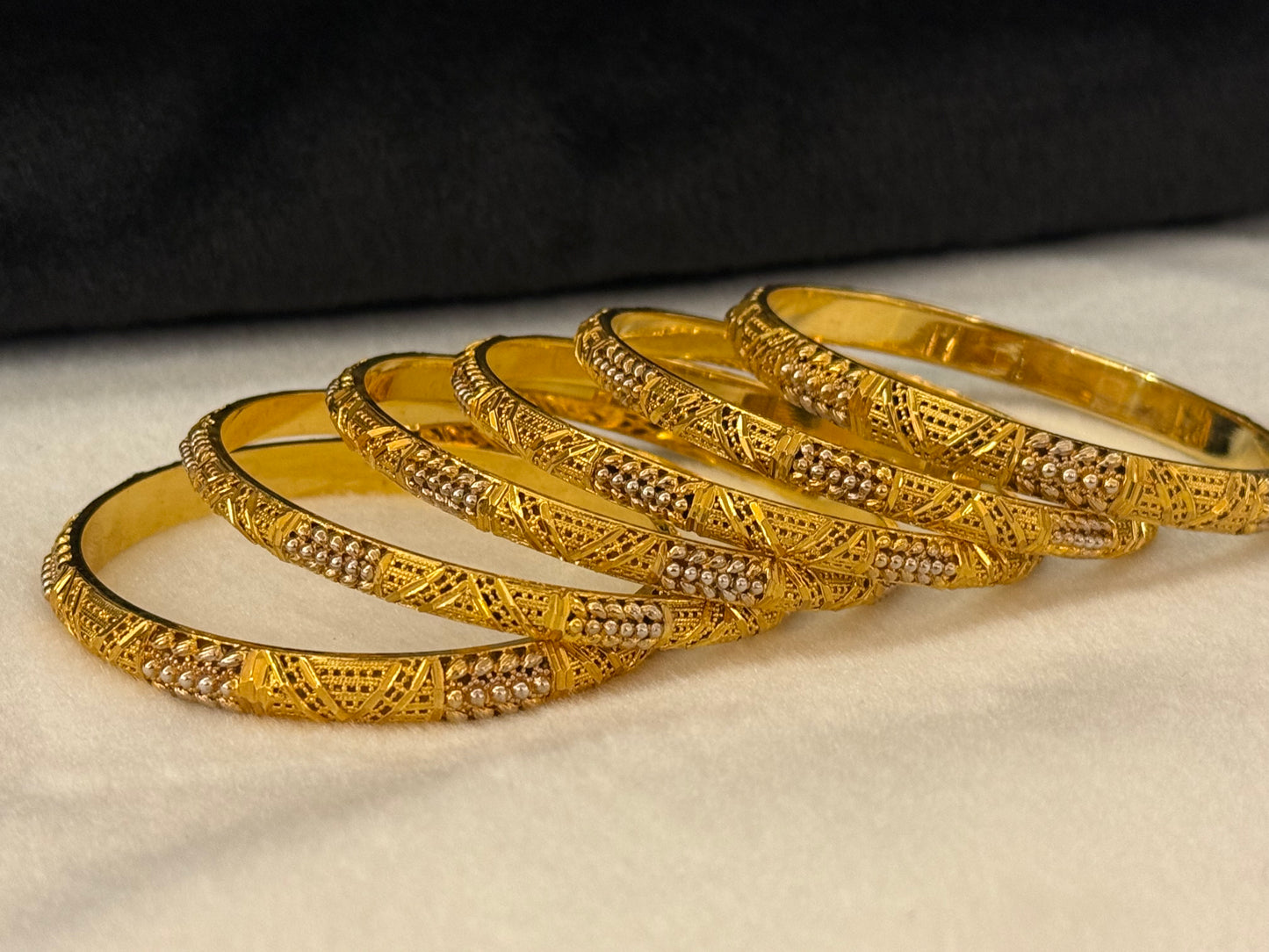 Goldplated Bangles-B70