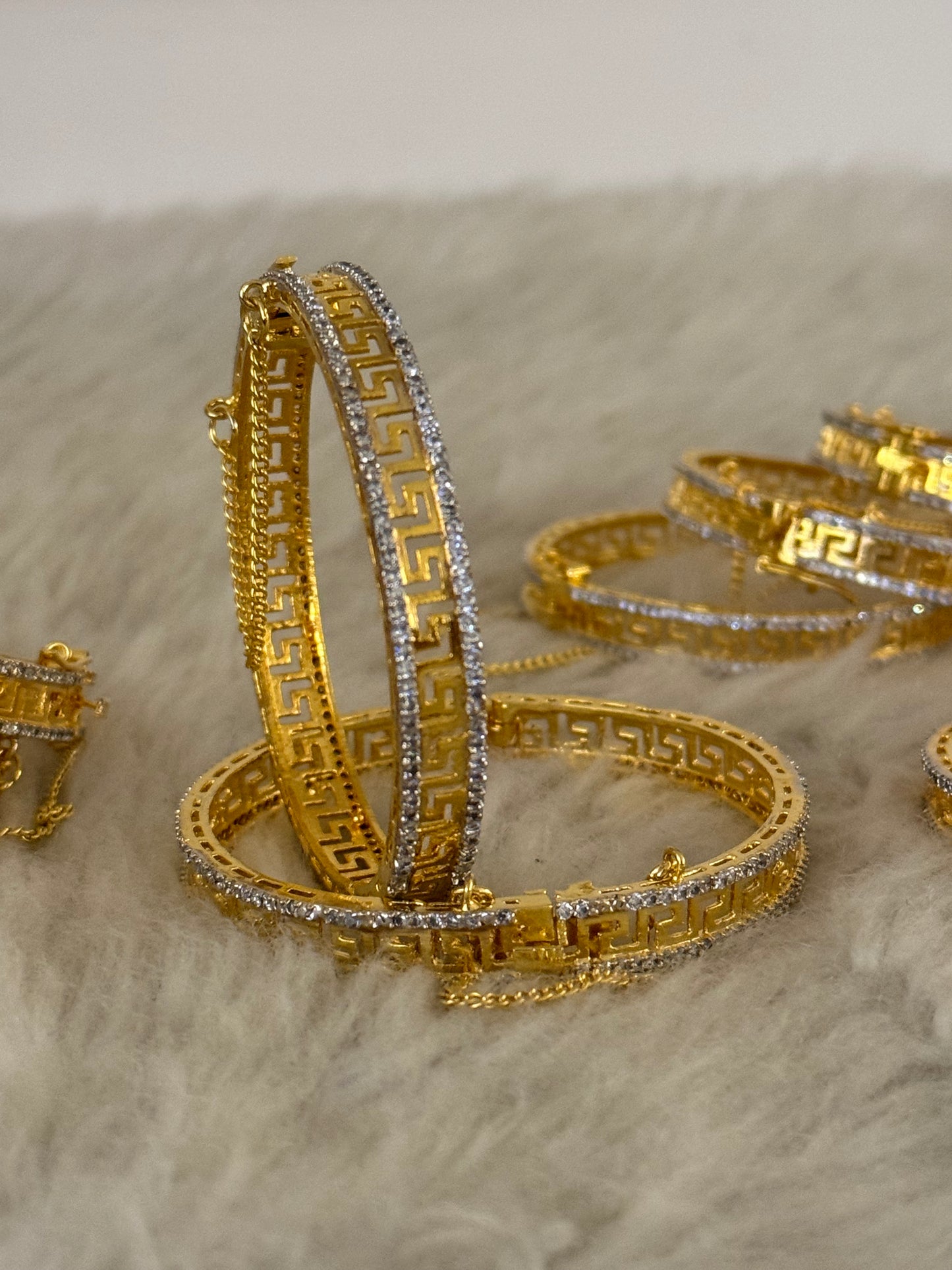 GoldPlated Bangle-B34