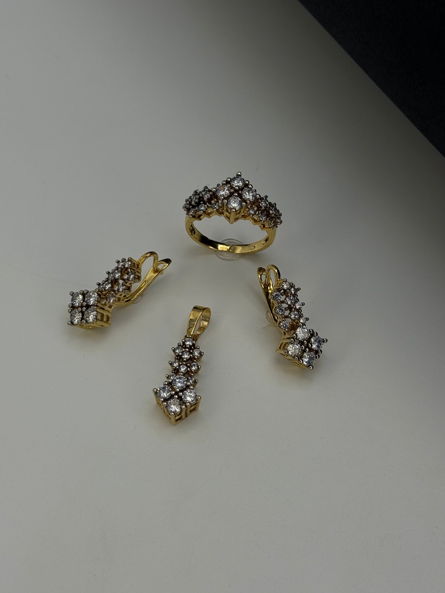 Regalia Sparkle Set-Cs35