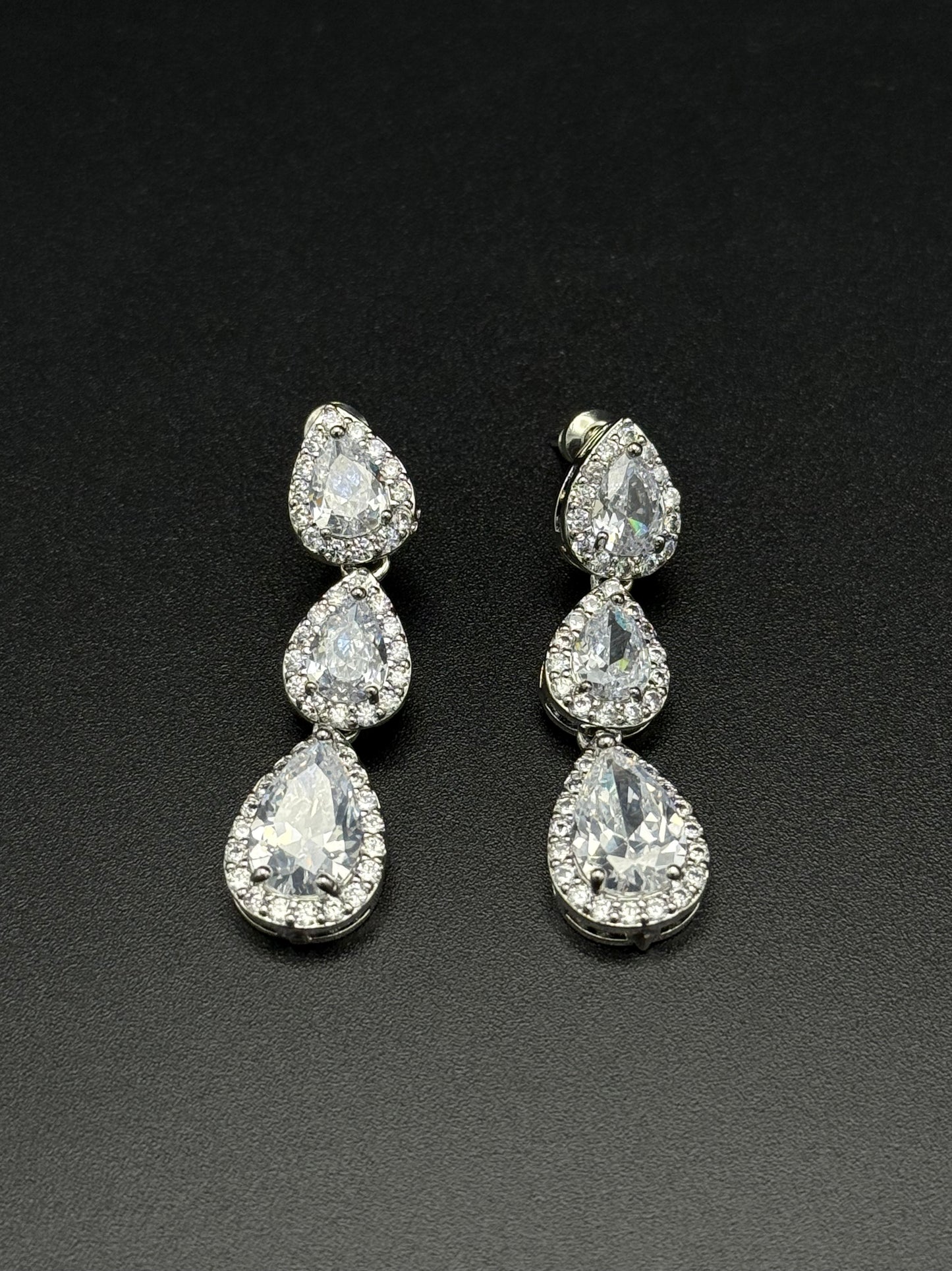 Celeste Teardrop Set-Ns19