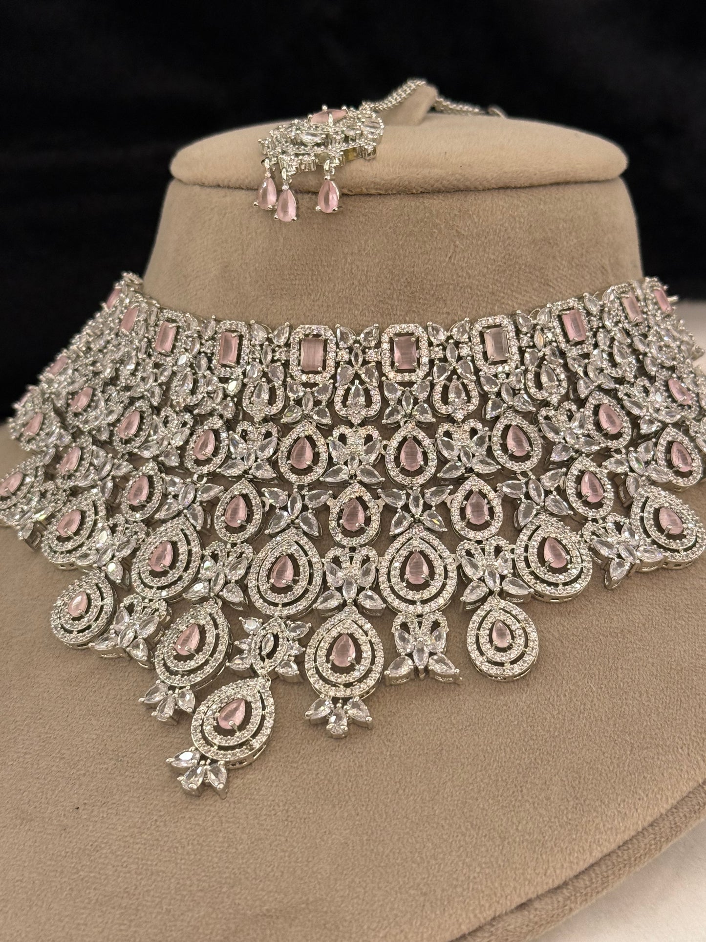 Important Bridal set-INS21