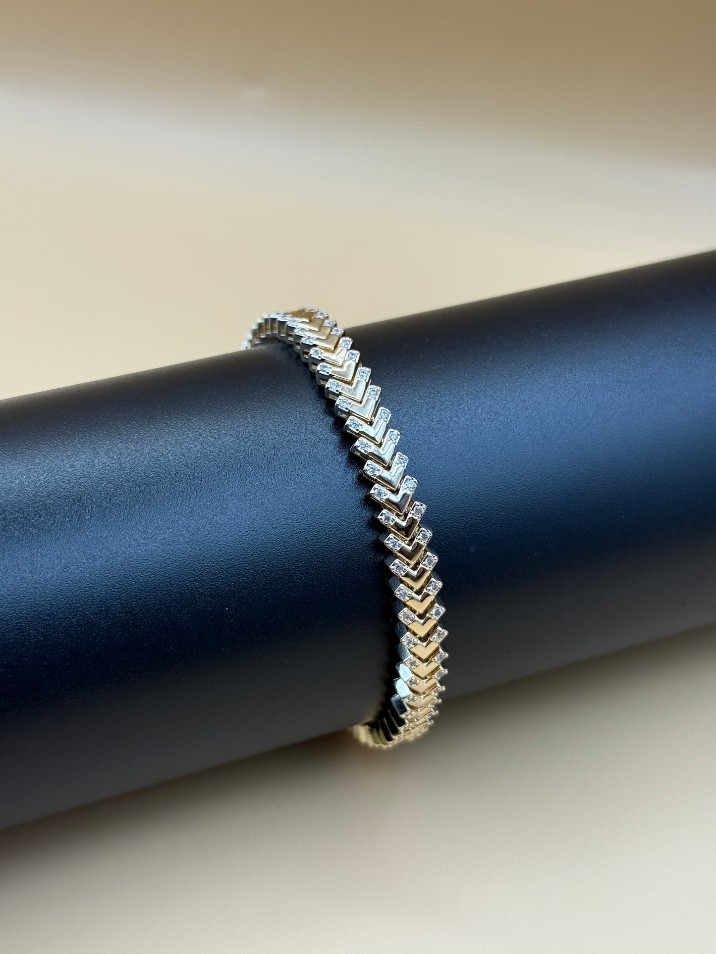 Chevron Spark Bracelet-Bs6