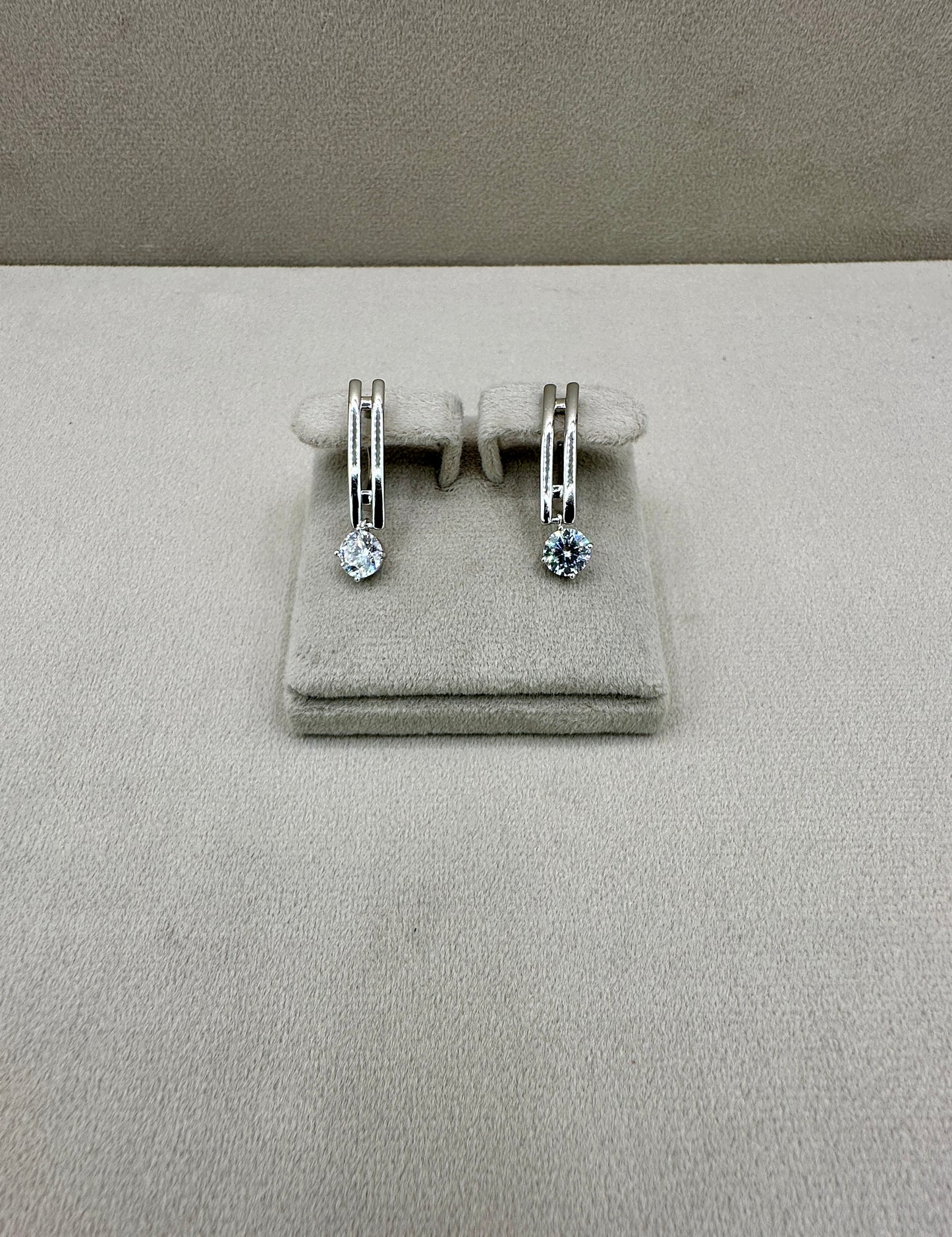 Zircon Metallic Hoop Earrings