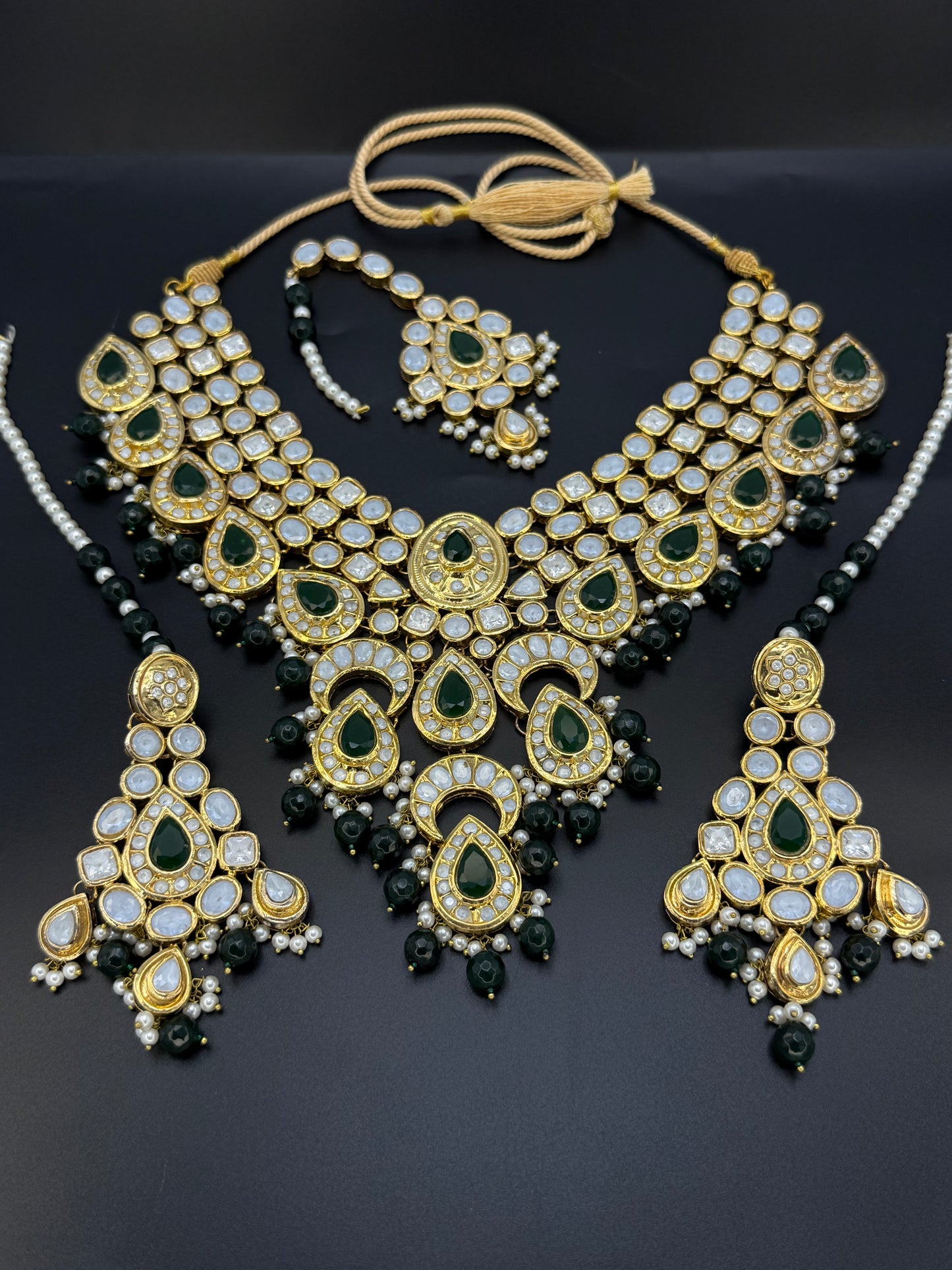 Emerald Grandeur Kundan Set-Bs012