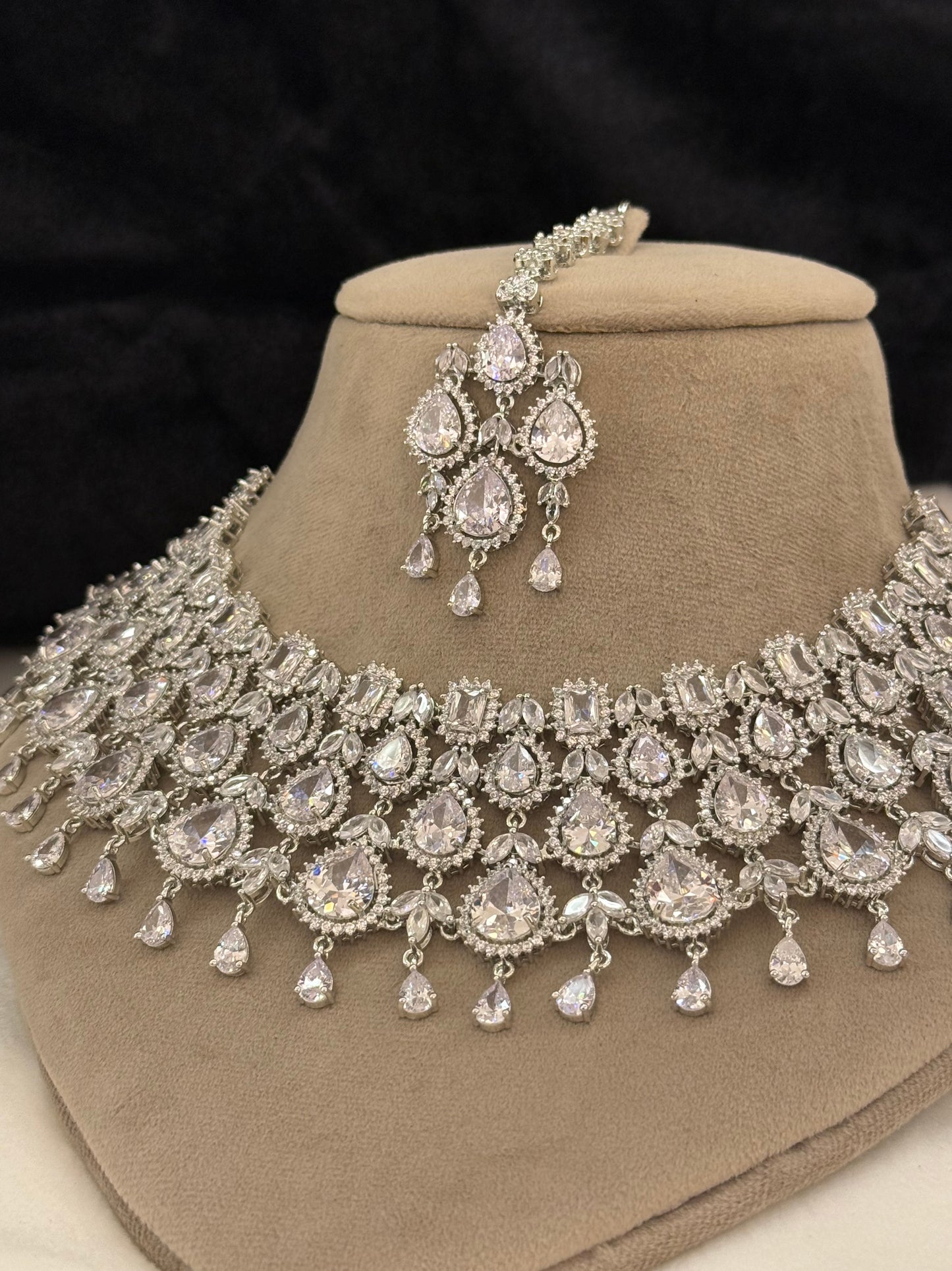 Important Bridal set-INS20