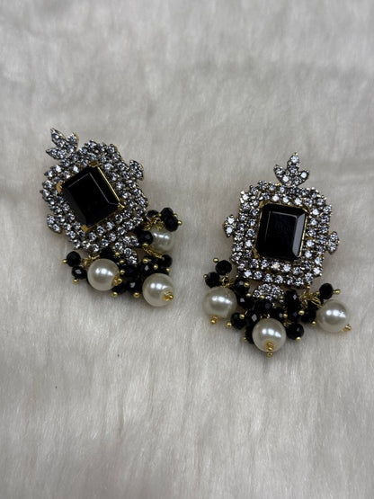 Regal Noir Choker Set-Ns17