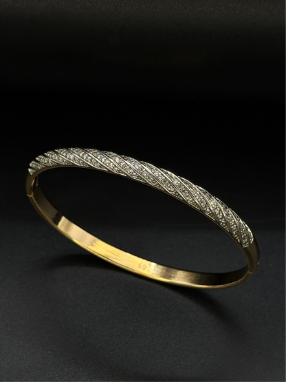 Twilight Twist Cuff-Bs8