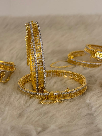 GoldPlated Bangle-B34