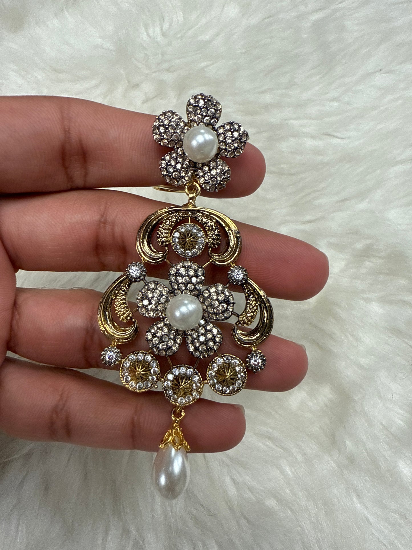 Noble Gleam Earrings-Er27