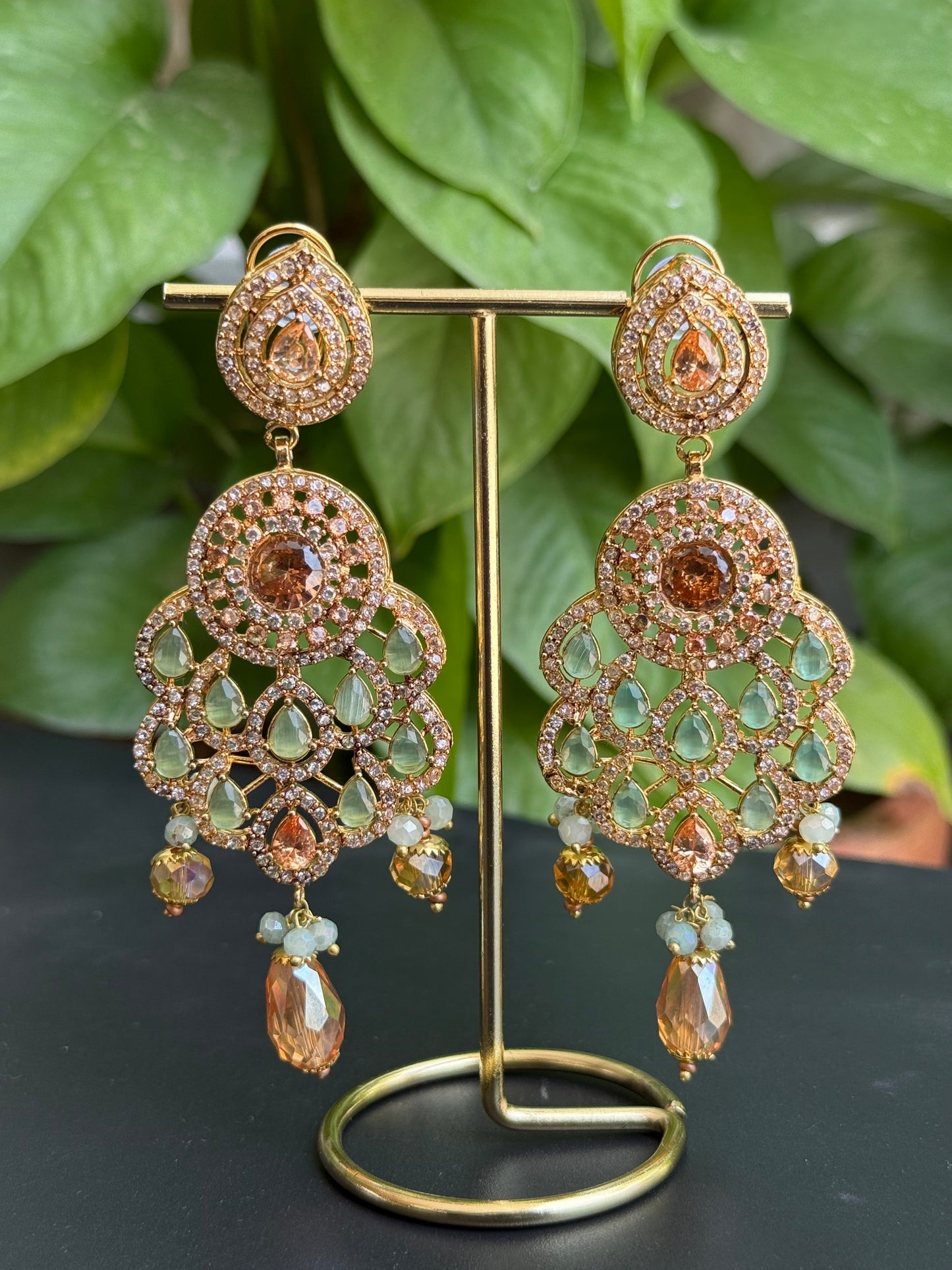 Amber Glow Chandeliers-Er41