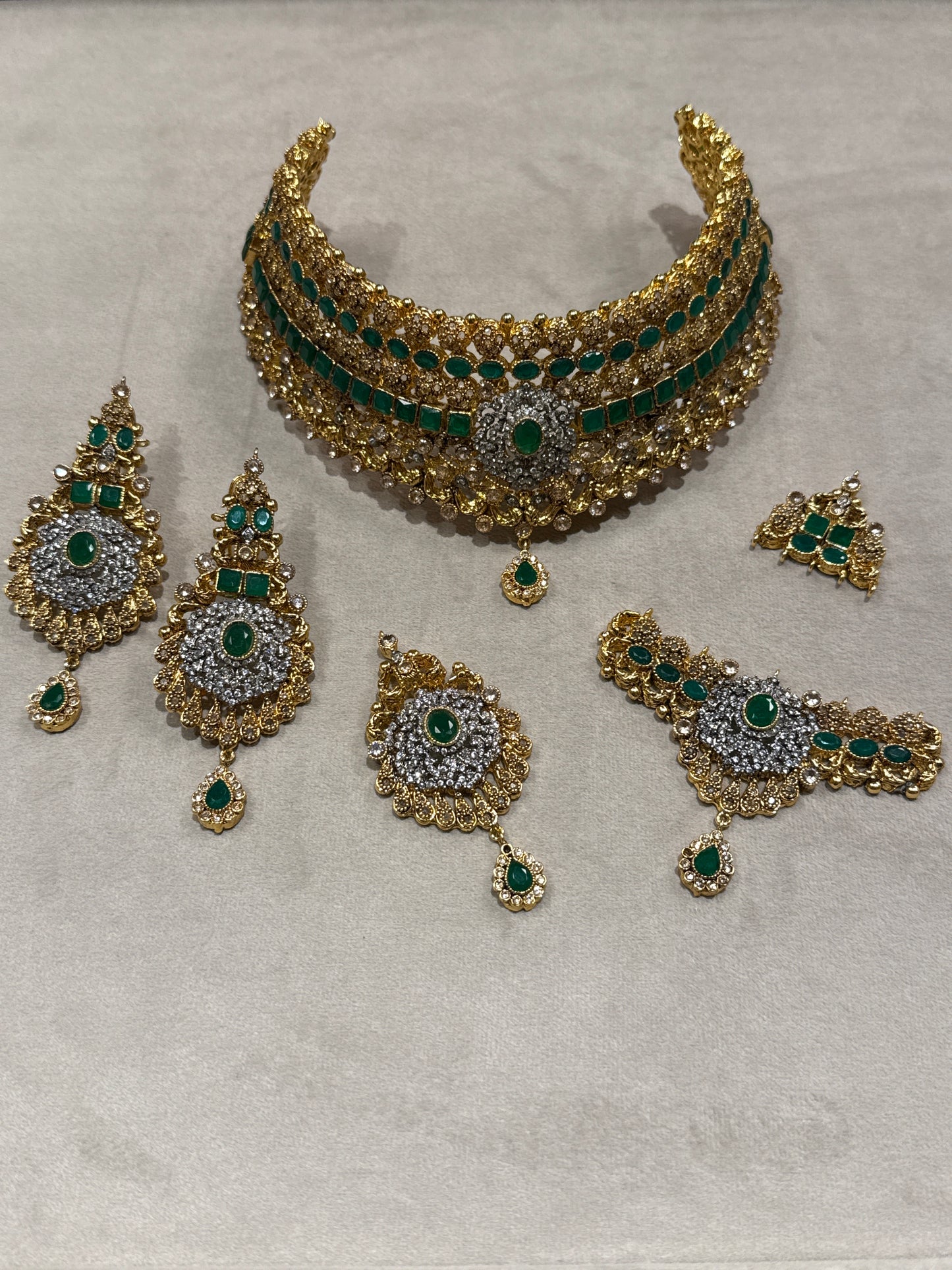 Green Dynasty Bridal Set -Bs21