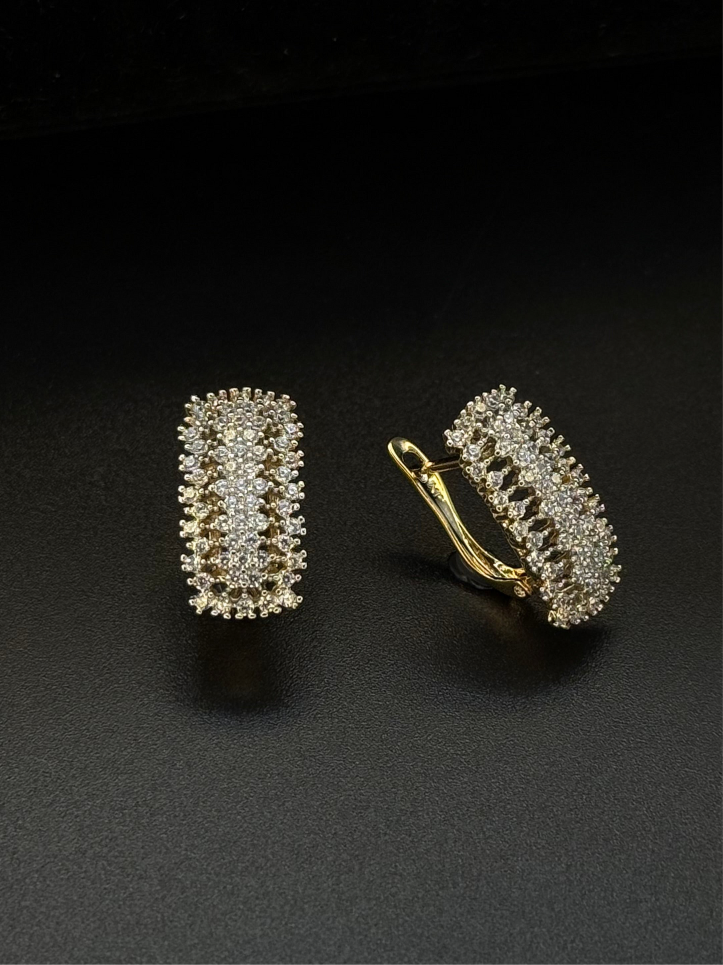 Diamond Crest Hoops-Db17