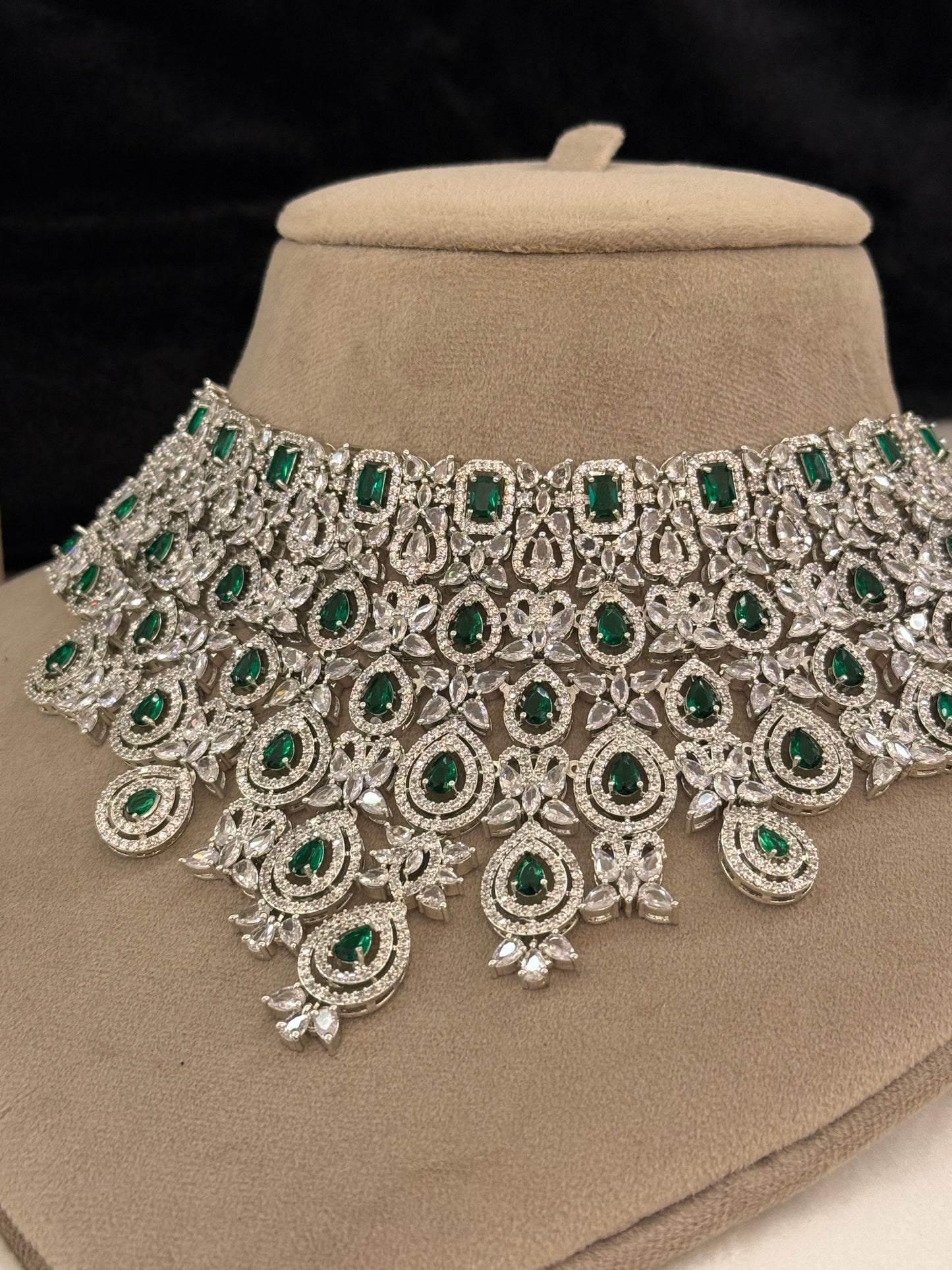 Important Bridal set-INS21