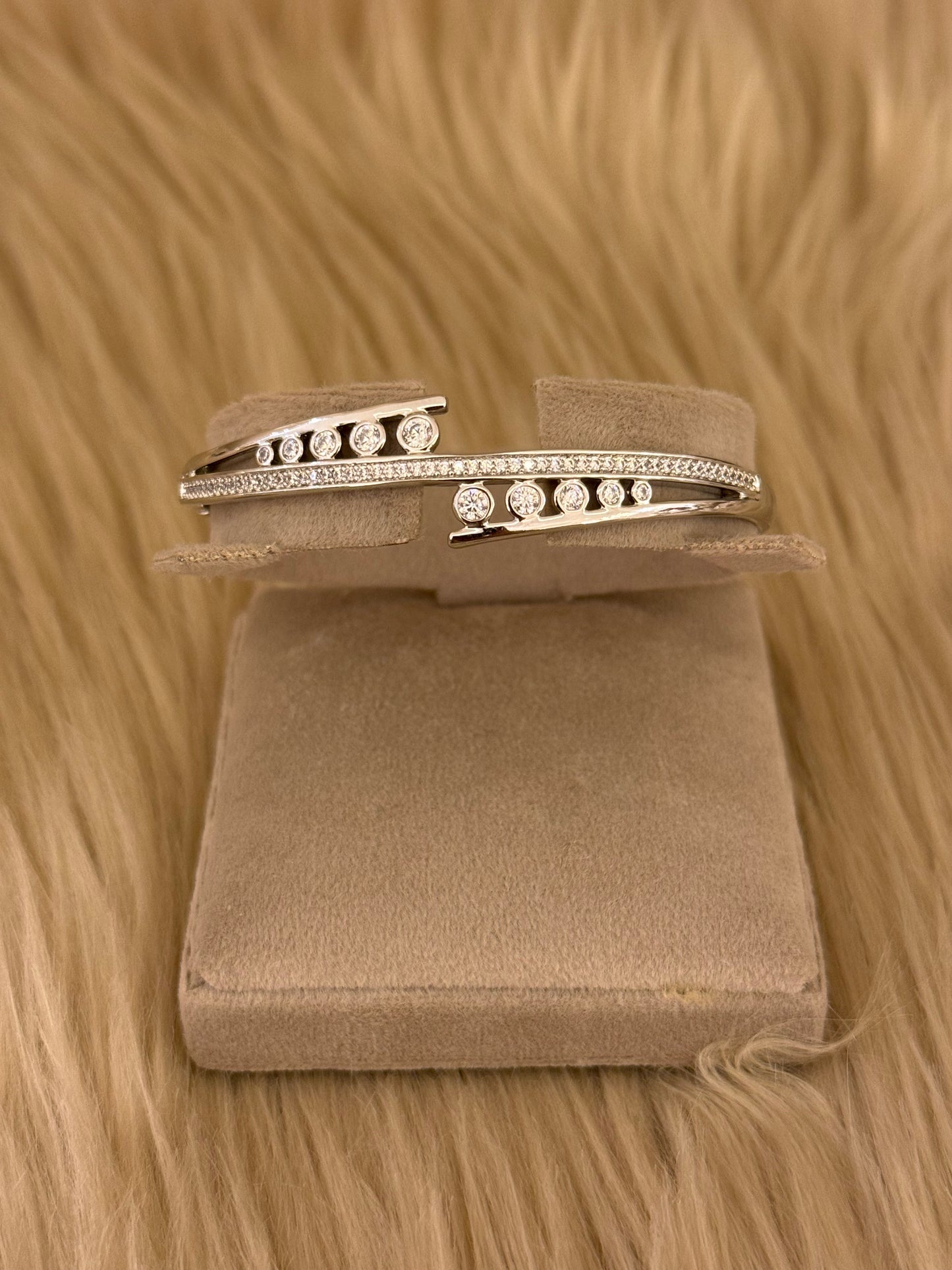 Rhodium plated Bracelet-Bs45