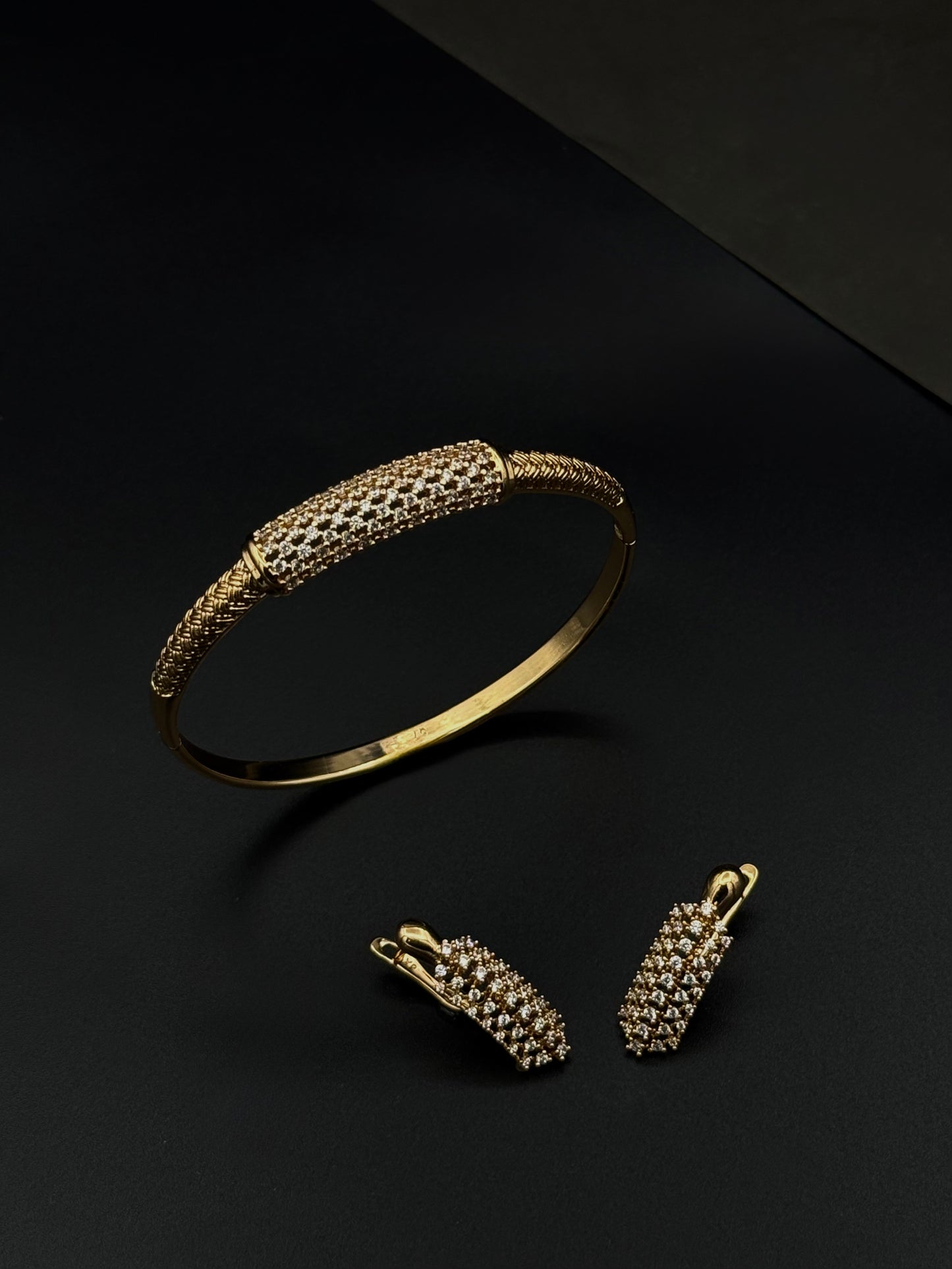 Solstice Gleam set-Cs26