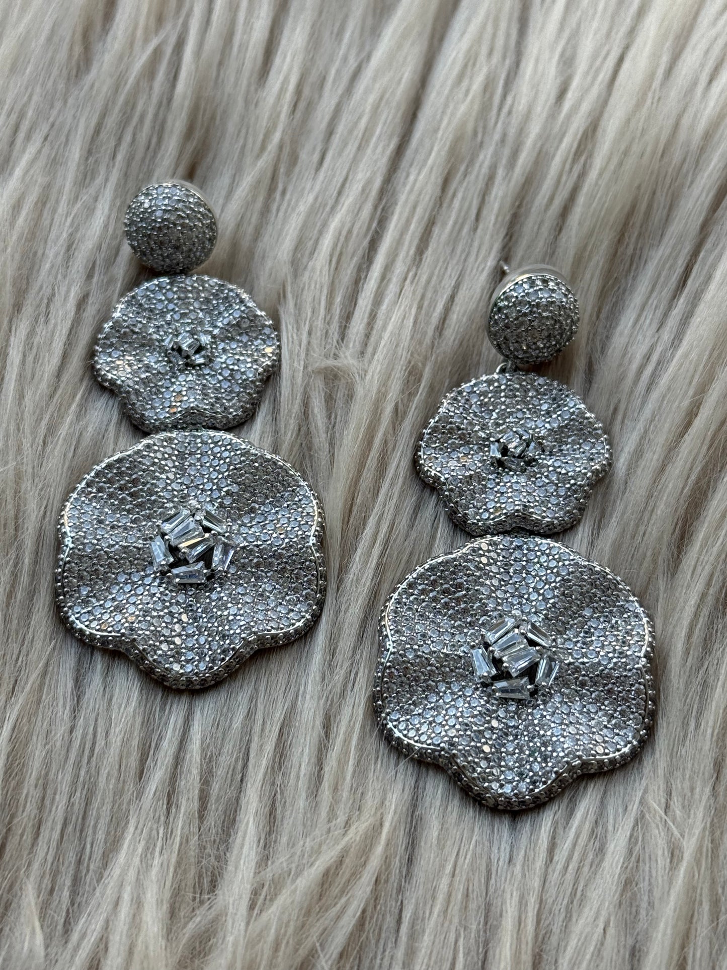 Rhodium Plated Earrings-Er92